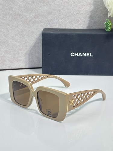 CHNL Sunglasses AAAA-8404