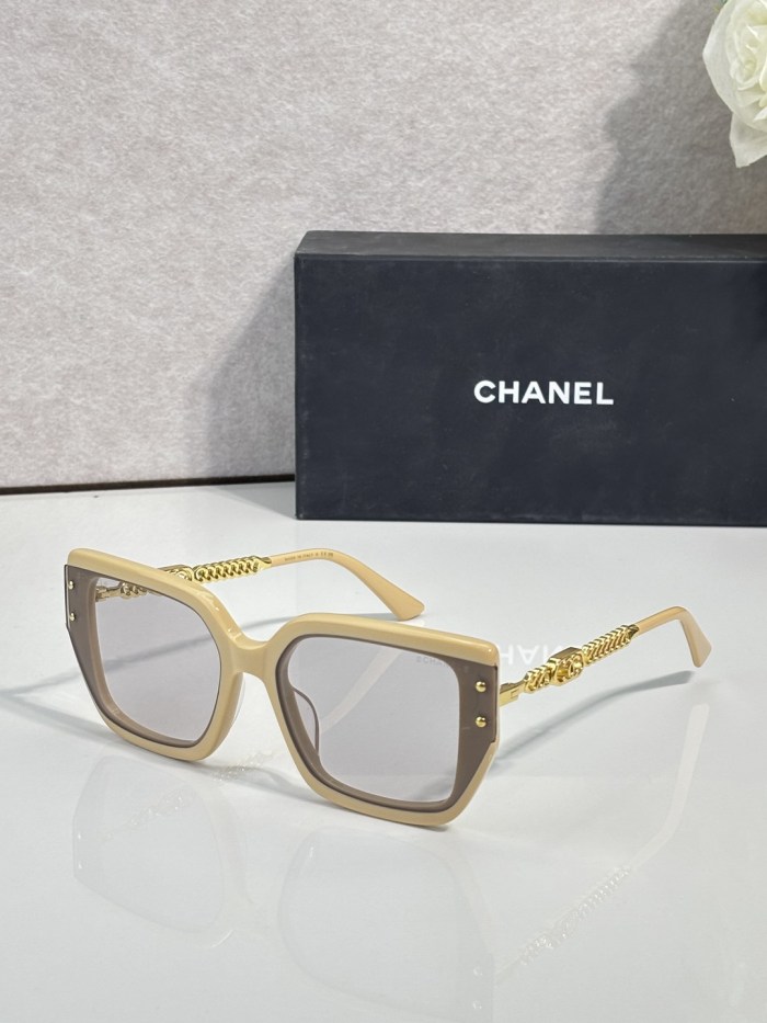 CHNL Sunglasses AAAA-8430
