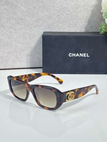 CHNL Sunglasses AAAA-8323