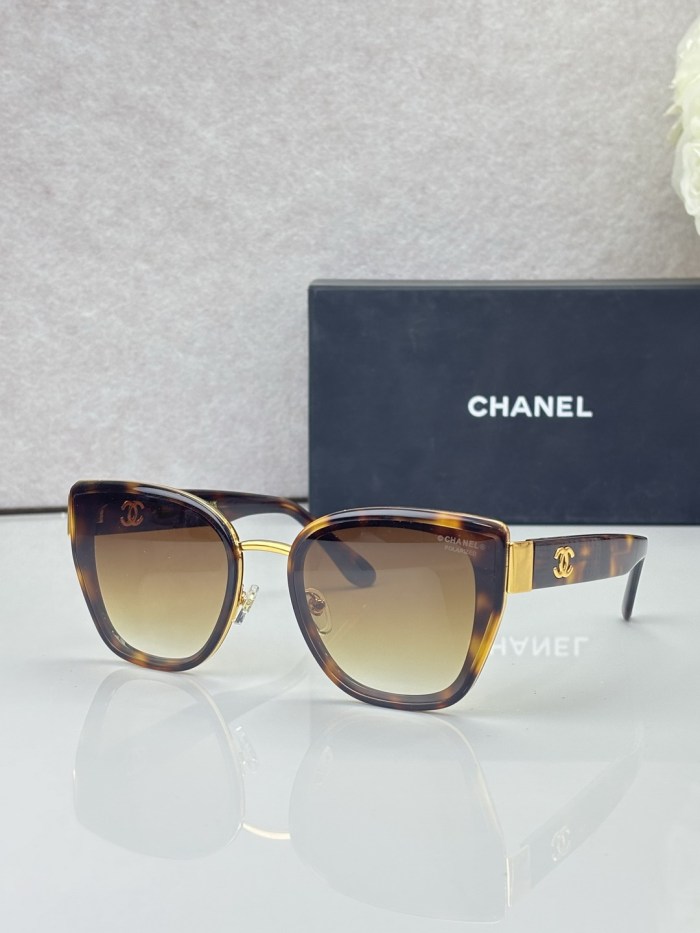 CHNL Sunglasses AAAA-8280