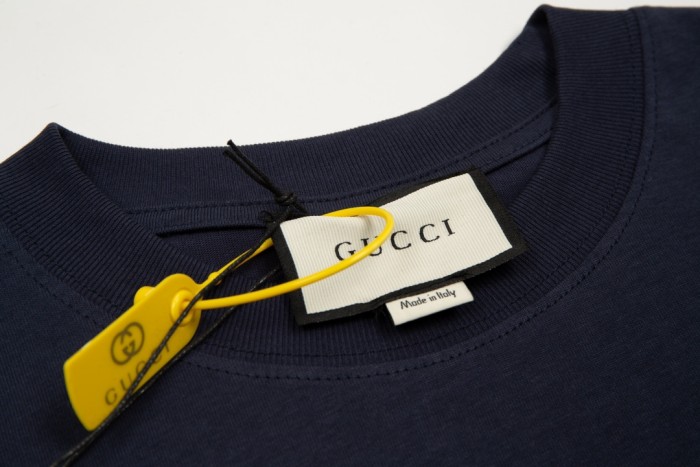 1:1 quality version Horizontal logo embroidered short-sleeved body shirt 2 colors