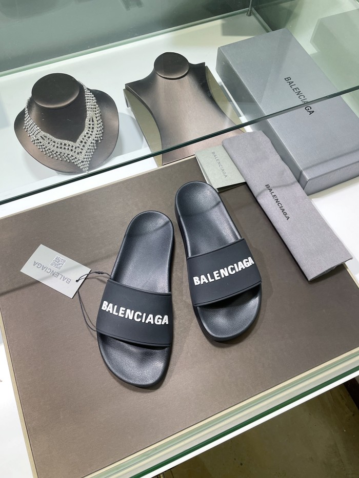 1:1 quality version Fashional slippers comfortable models