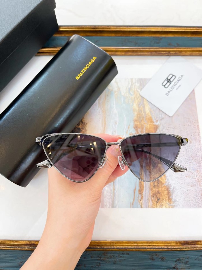 1:1 quality version Personalized retro comfortable large frame glasses