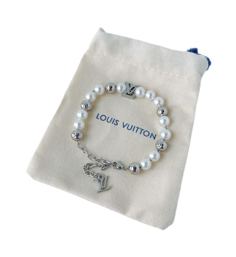 Reflective Pearl Flower Bracelet