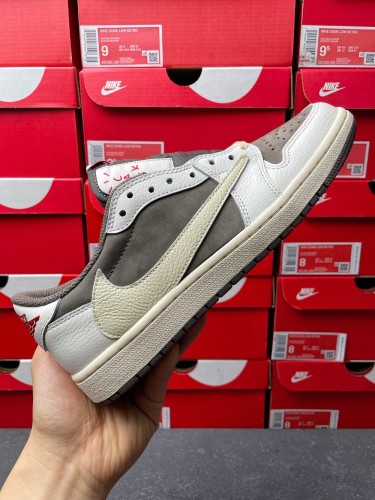 1:1 quality versionWhite Brown Low Top Casual Board Shoes