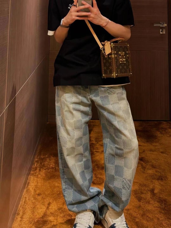 1:1 quality versionCheckered jeans