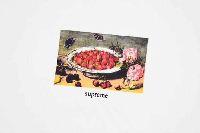 23SS Strawberries tee 2 colors