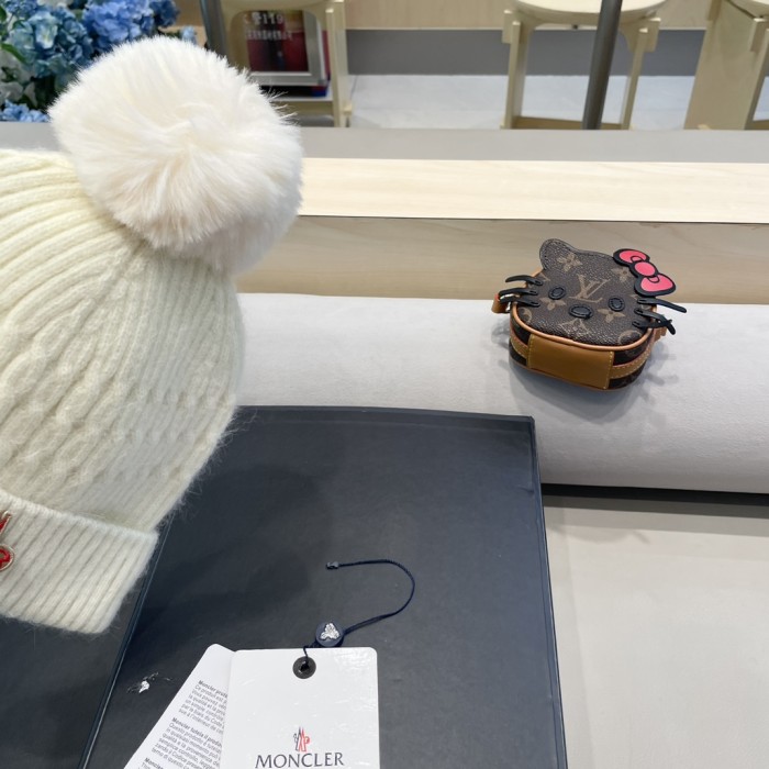 1:1 quality version Twisted Knit Padded Cold beanie 4 colors