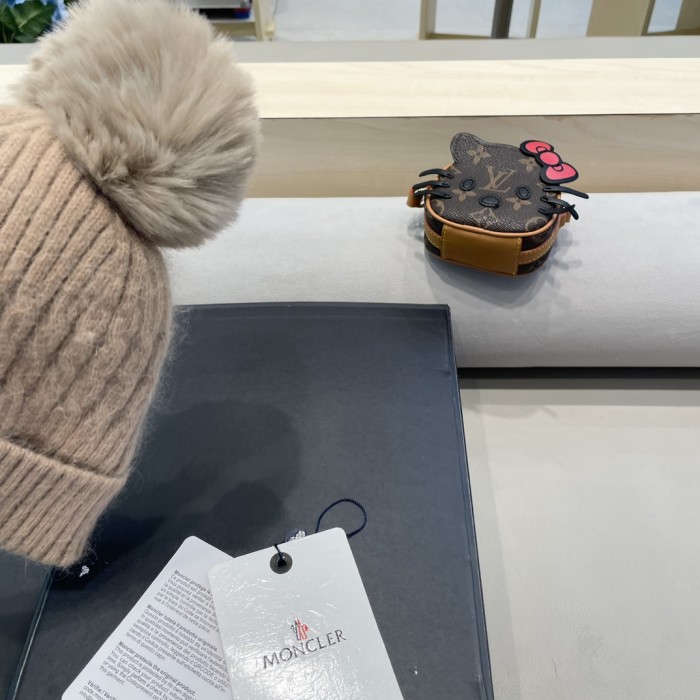 1:1 quality version Twisted Knit Padded Cold beanie 4 colors