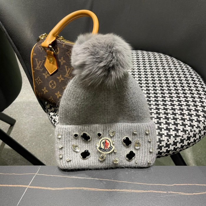 1:1 quality version Jeweled Rhinestone Rabbit Fur Knit Cold beanie 3 colors
