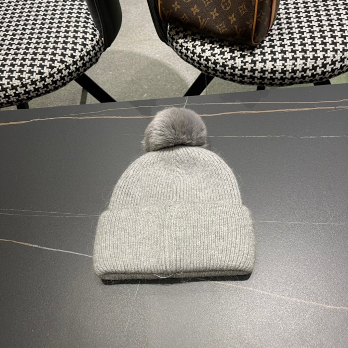 1:1 quality version Jeweled Rhinestone Rabbit Fur Knit Cold beanie 3 colors