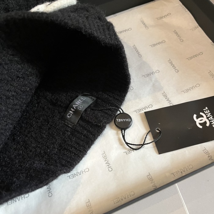1:1 quality version Two Color Letter Logo Pineapple beanie 2 colors