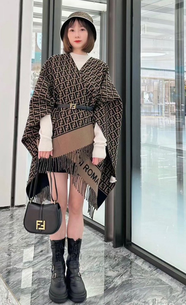 1:1 quality version All over print FF monogrammed wool fringe cape  2 colors for girls