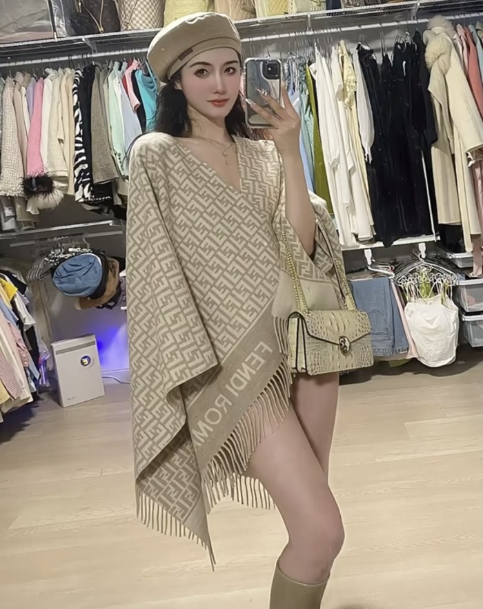 1:1 quality version All over print FF monogrammed wool fringe cape  2 colors for girls
