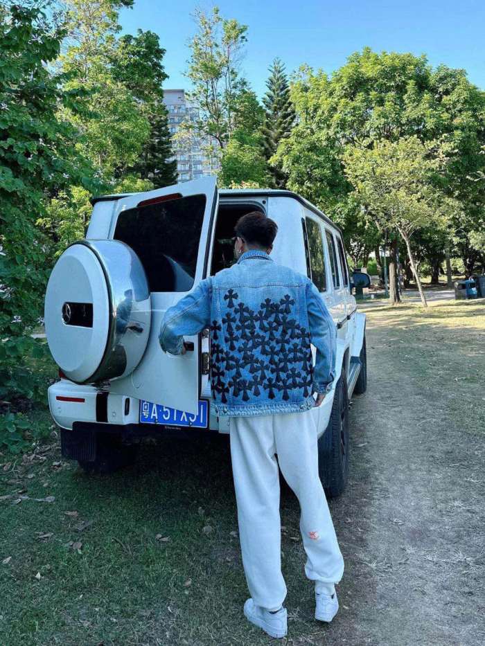 Heavy duty veneer pop-up cross denim jacket