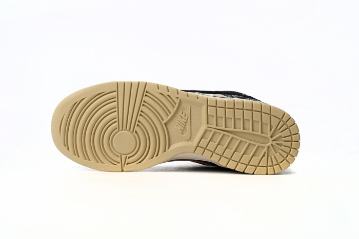 N  Dunk SB Low Travis Scott CT5053-001