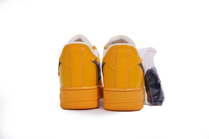 N  Air Force 1 Low OW University Gold Metallic Silver DD1876-700