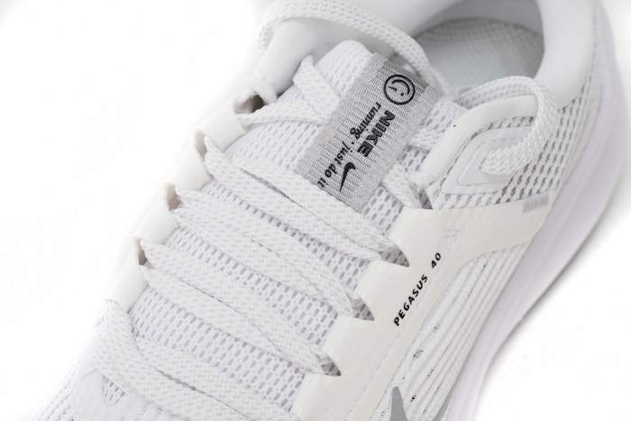  N Air Zoom Pegasus 40 White Black Photon Dust DV3583-102