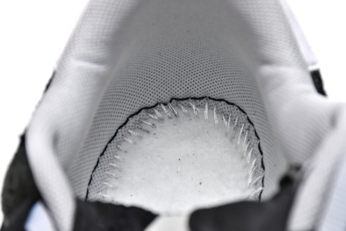 Sacai x  N Pegasua Vaporfly Black White CV1363-001