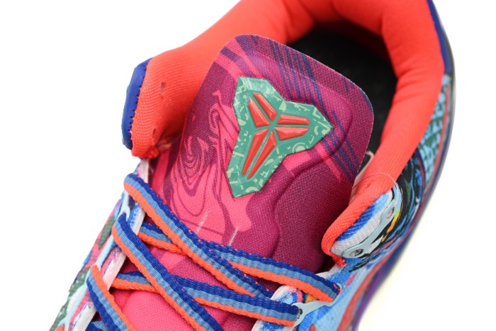  N Kobe 8 What the Kobe 635438-800