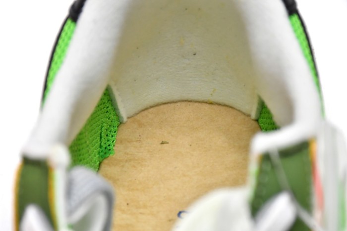  N LD Waffle Sacai Green Multi BV0073-300