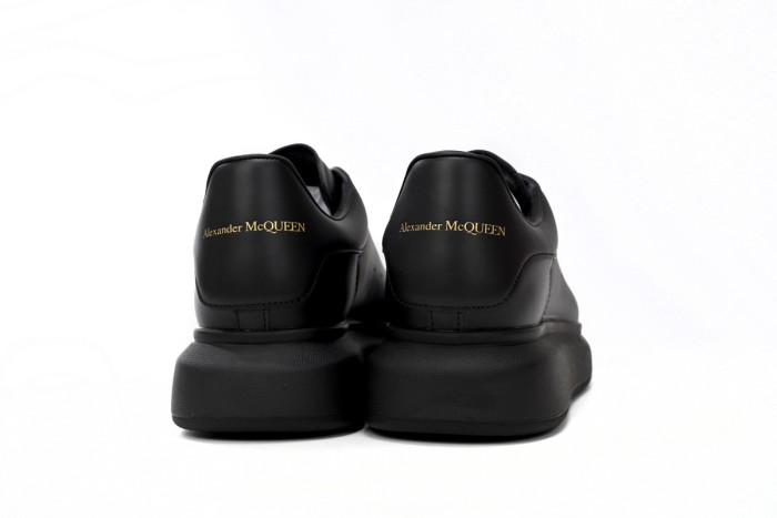 MQ Oversized Black