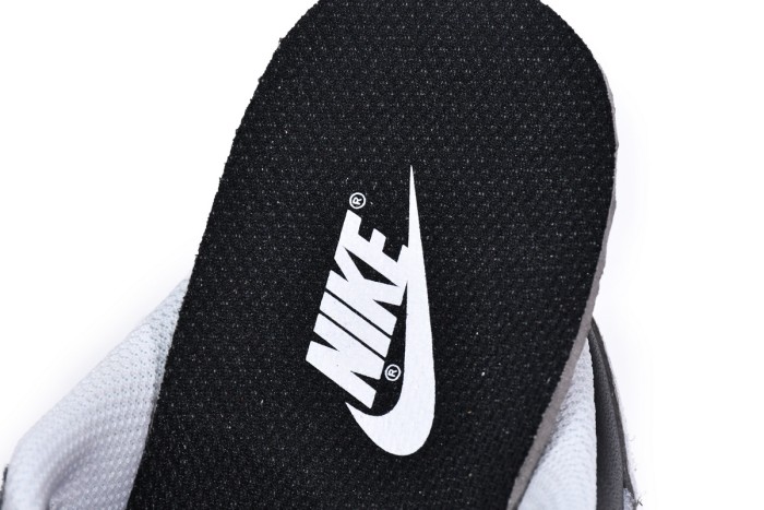  N  Dunk Low Retro Animal Pack Zebra DH7913-001