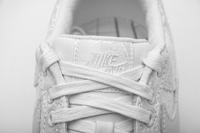 N  Air Force 1 Low CLOT 1WORLD (2018) AO9286-100