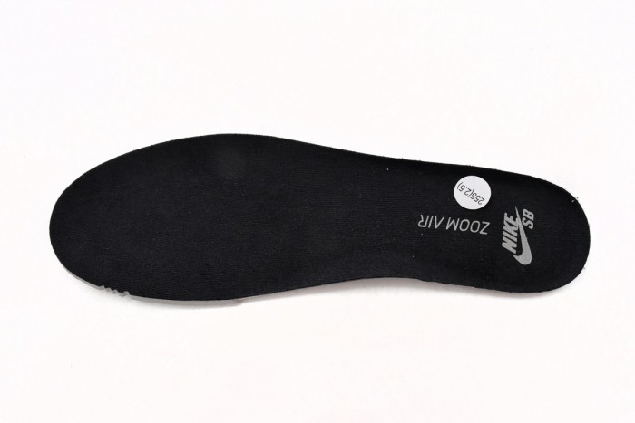  N  Dunk SB Low J-Pack Shadow BQ6817-007