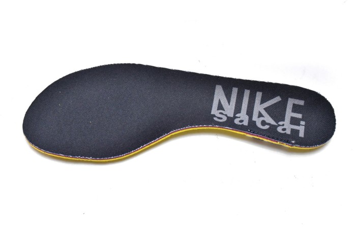  N Vaporwaffle sacai Black Gum DD1875-001