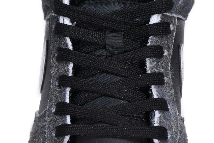  N  Dunk Low Retro Animal Pack Zebra DH7913-001