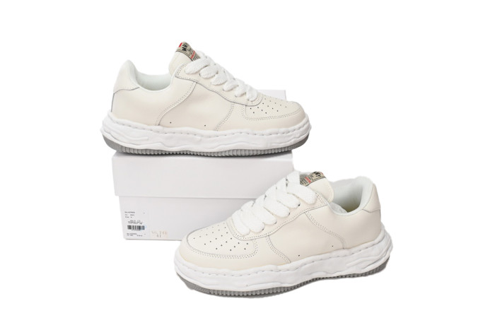 Maison Mih@r@ Wayne OG Sole Low White A07FW702 NO.744
