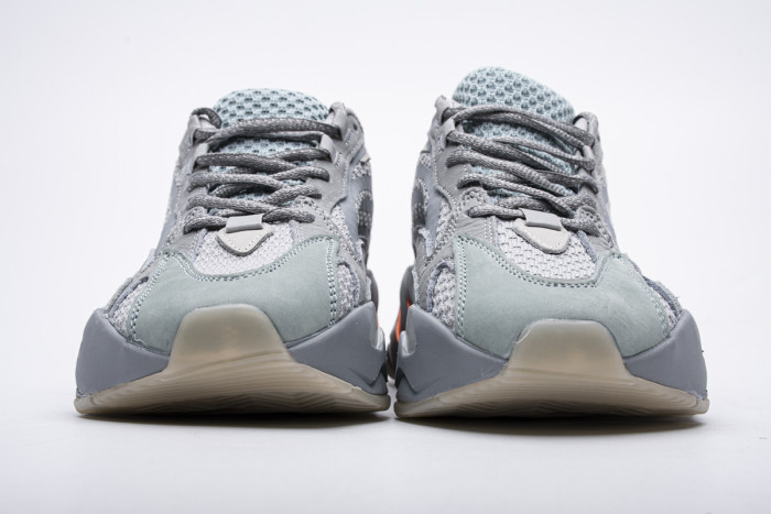 A Y**zy Boost 700 V2 Inertia FW2549