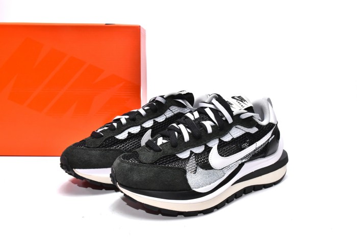 Sacai x  N Pegasua Vaporfly Black White CV1363-001