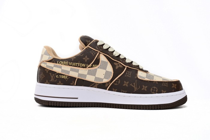 L  Trainer Sneaker x N  Air Force 1