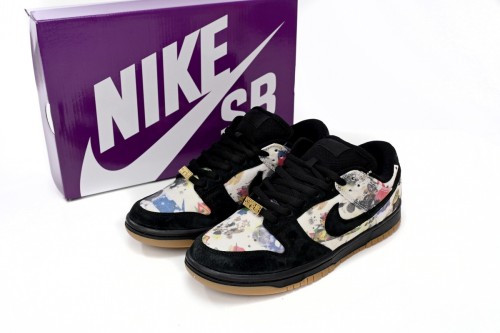 N  SB Dunk Low × Supreme “Rammellzee” FD8778-001