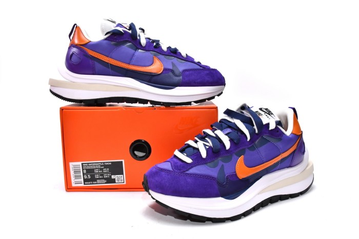  N Vaporwaffle sacai Dark Iris DD1875-500
