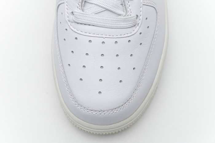 N  Air Force 1 Low OW  ComplexCon (AF100) AO4297-100