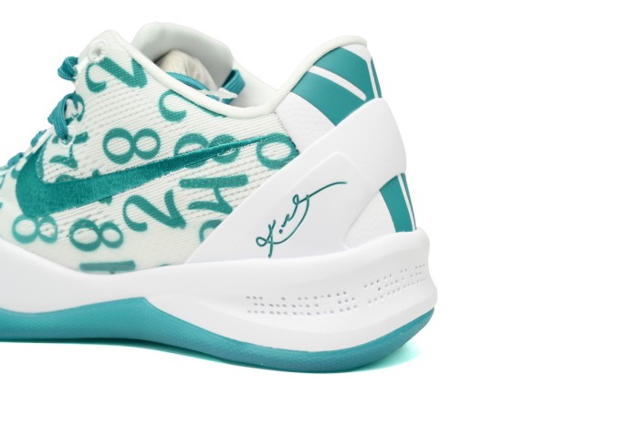 N Kobe 8 Protro Radiant Emerald FQ3549-101