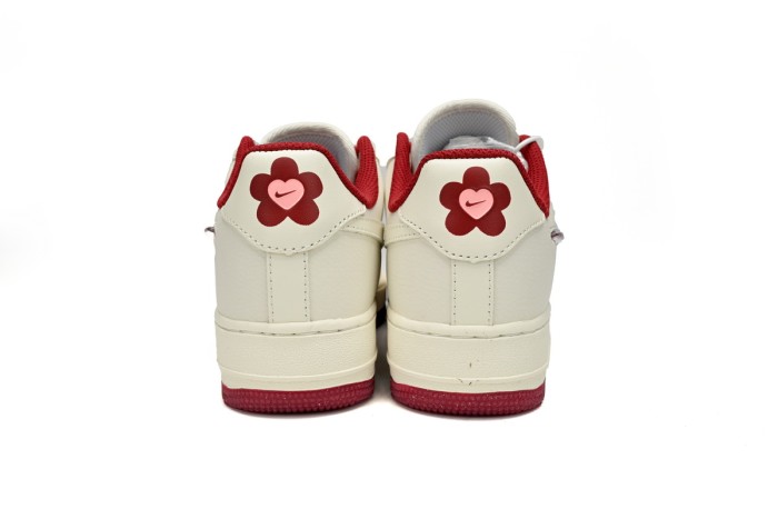 N  Air Force 1 Low '07 SE PRM Valentine's Day FZ5068-161