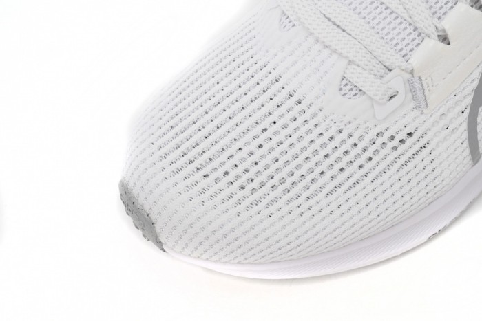  N Air Zoom Pegasus 40 White Black Photon Dust DV3583-102