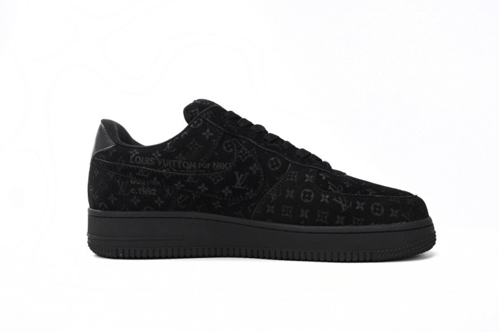 L x N  Air Force 1 Low All Black 1A9VD7