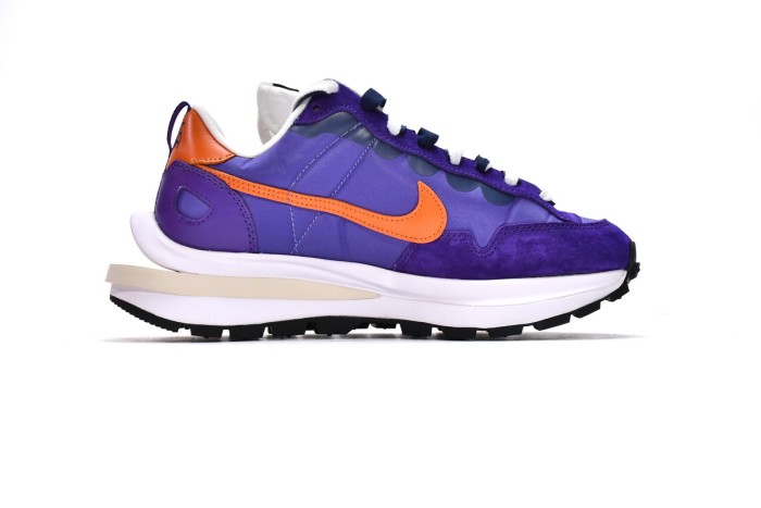  N Vaporwaffle sacai Dark Iris DD1875-500