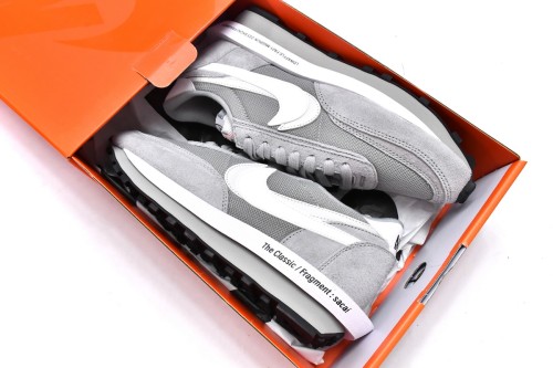  N LD Waffle SF sacai Fragment Grey DH2684-001