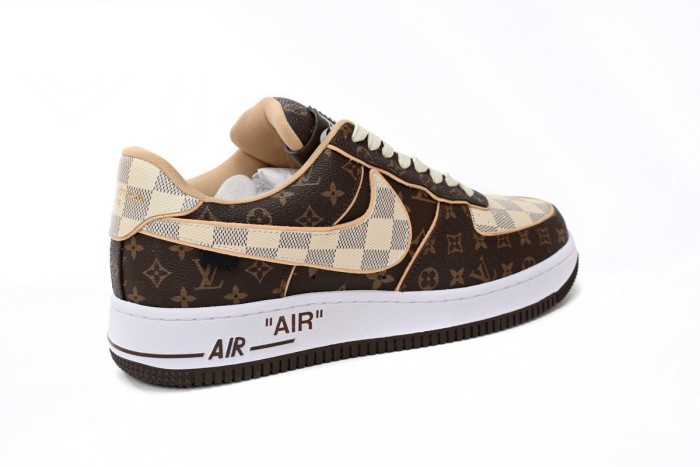 L  Trainer Sneaker x N  Air Force 1