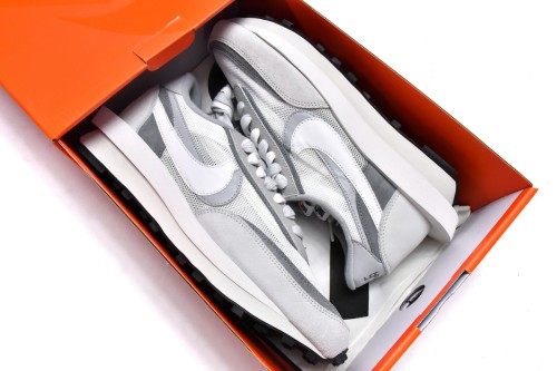  N LD Waffle sacai Summit White BV0073-100