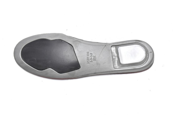 N  SB Dunk Low Cherry DM0807-600