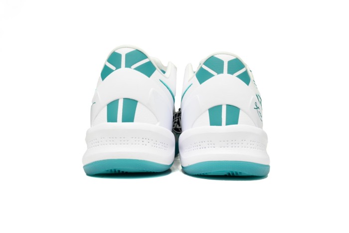 N Kobe 8 Protro Radiant Emerald FQ3549-101