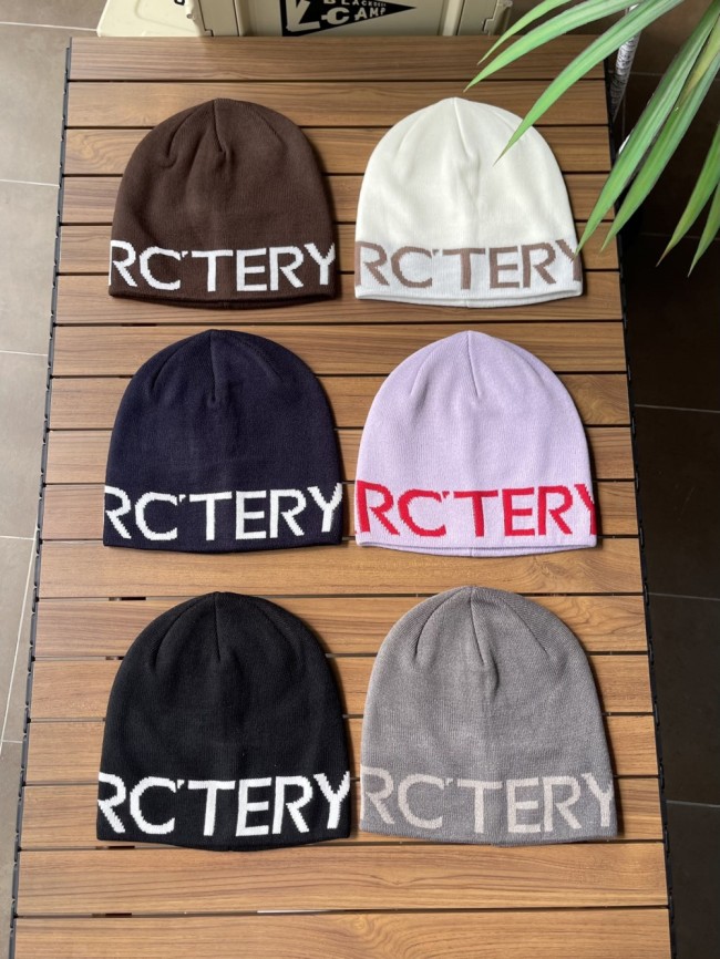 Large Letter Jacquard Warm Cold beanie 6 colors