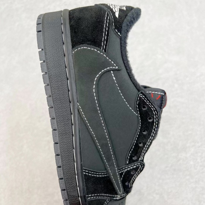 1:1 quality version Travis Scott Co-branded Darth Vader Reverse Hook Low Top Boardshoes